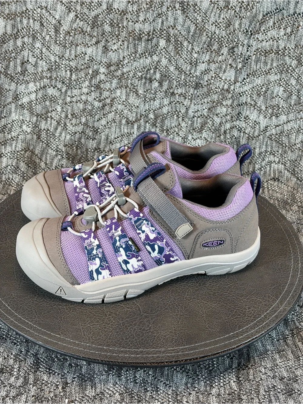 Keen Kids Newport H2SHO water shoes sandal Kids 7